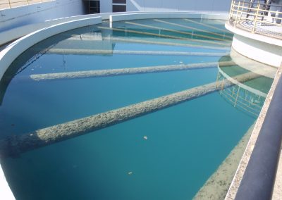 Vasca di sedimentazione in un impianto di potabilizzazione